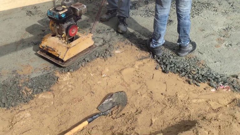 دك الأرضيات ودفن طبقات الأراضي